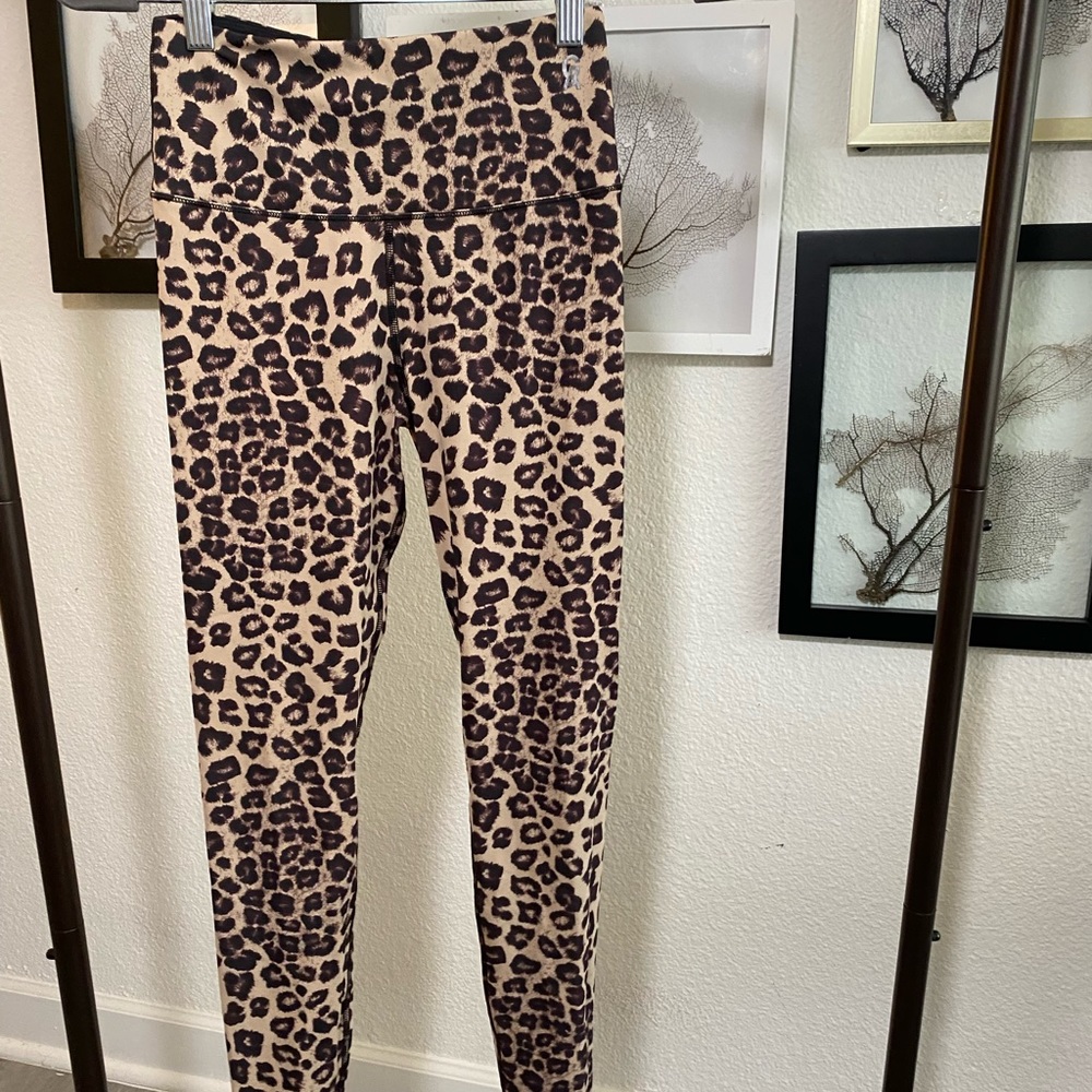 GA performance leggings